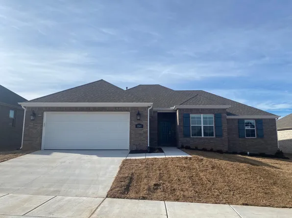 1569 N Dawes St, Fayetteville, AR 72704