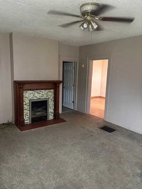 2 bed, $850 — Photo 2