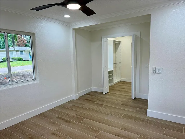 301 S Seminole Ave — Photo 29