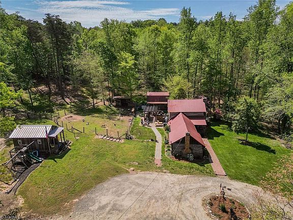 39th image of 7198 Spring Hill Rd