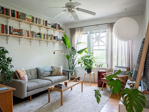 3rd image of 4615-4625 N Leavitt St #4615-3