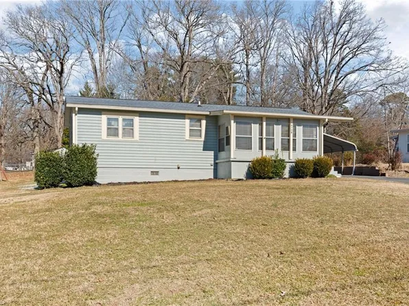 6702 Arvin Ave, Jamestown, NC 27282