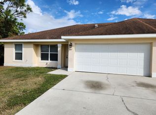 977-979 Graystone Ave, Lehigh Acres, FL 33974