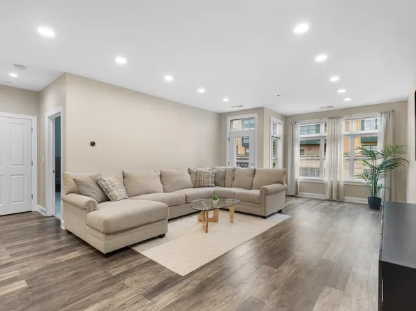 1905 N Water STREET #409, Milwaukee, WI 53202