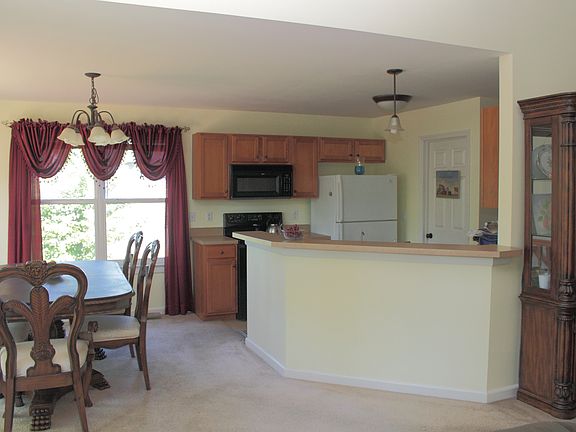 5th image of 1241 Sonoma Way