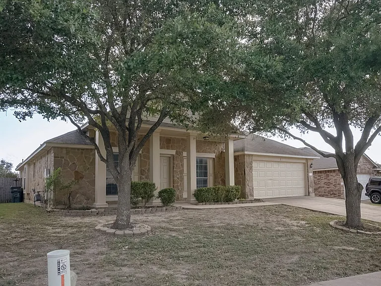 1313 Honey Blossom Dr — Photo 2