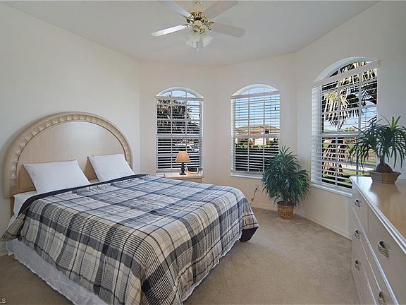 4th image of 3715 SW 15th Pl