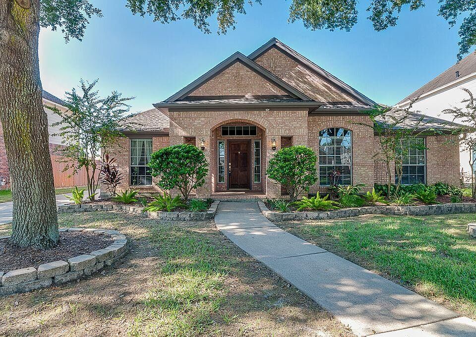 1st image of 2110 Barrington Pointe Dr