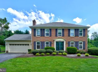 1008 Farm Haven Dr, Rockville, MD 20852