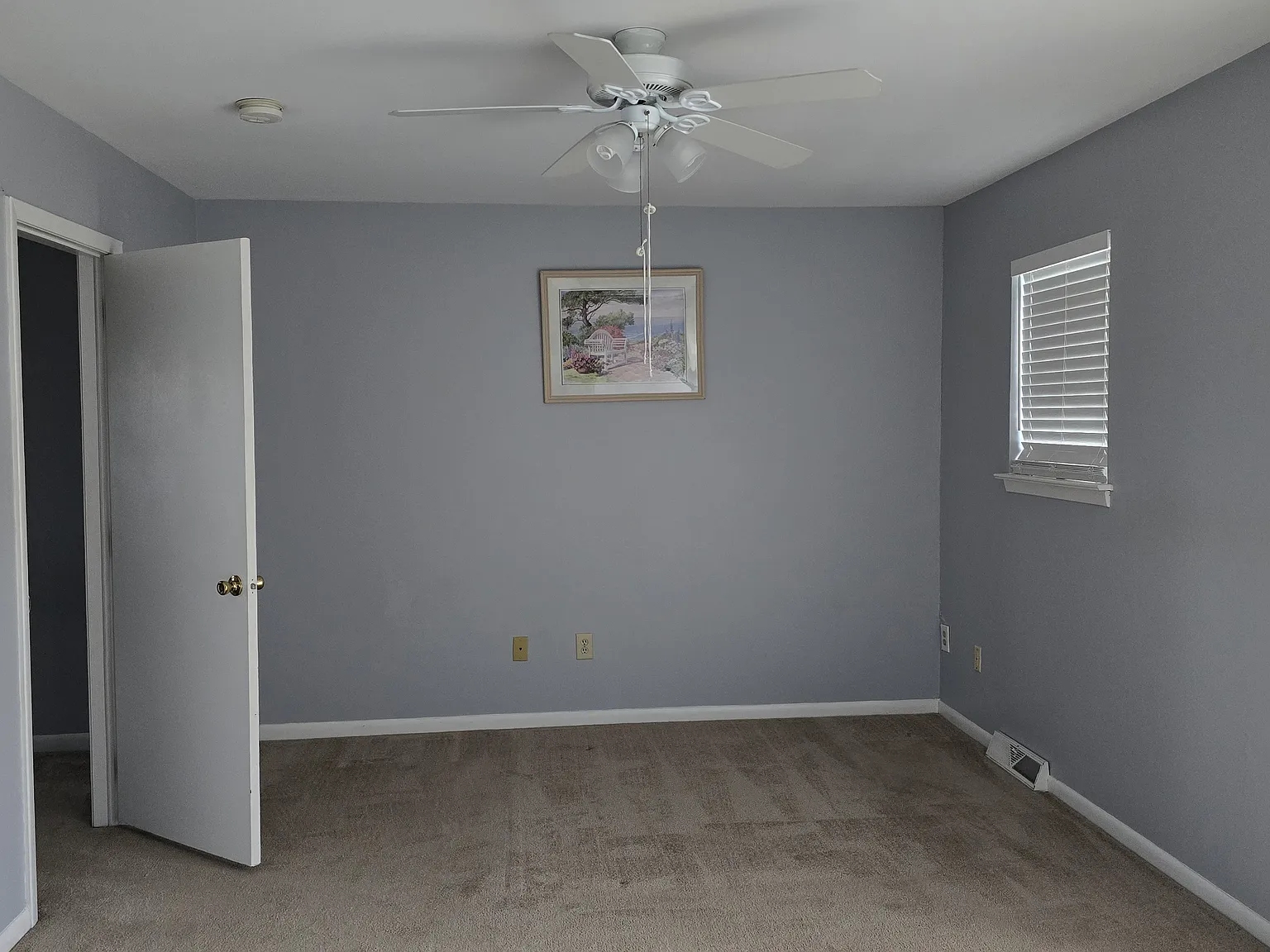 2 bed, 2.5 bath, 1360 sqft, $2,000 — Photo 2