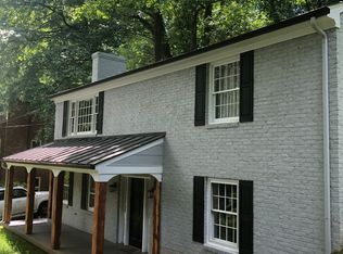 1727 Yorktown Dr, Charlottesville, VA