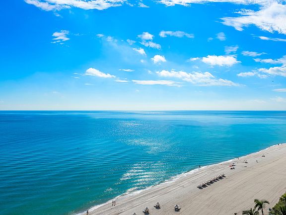 5th image of 18671 Collins Ave APT 1502