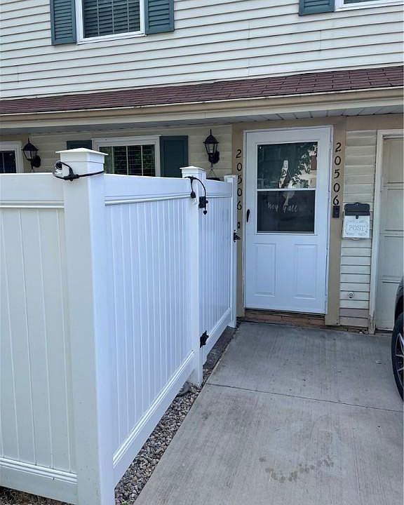 1st image of 20506 Williamsburg Ct #307B