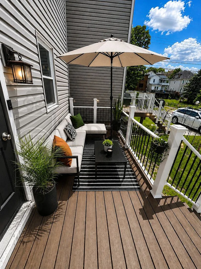 Avail Aug 15th: Mt Washington Single Family Home, Off Street Parking, AC, In Unit Laundry, Deck, ... — Photo 2