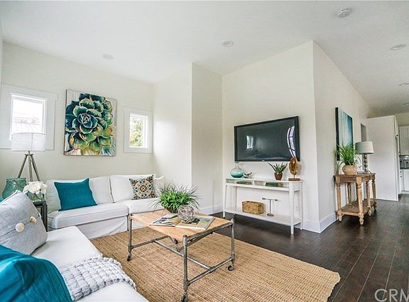 4th image of 4813 Templeton St