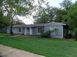 19 Macarthur Dr, Denison, TX 75020