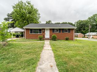 606 Pinehurst Ave, Colonial Heights, VA 23834