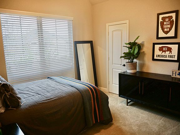 5th image of 15115 Flintridge Lake Ln