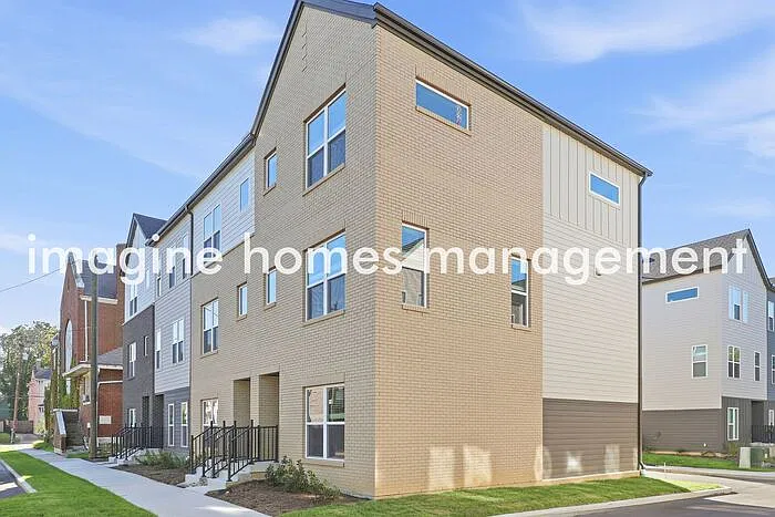 2 bed, 2.5 bath, 1460 sqft, $2,695 — Photo 4