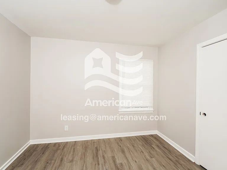 1612165_010_wm_-_bedroom_13335996.jpg