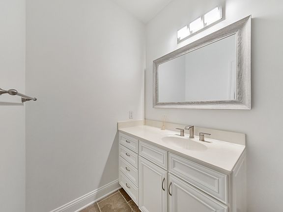 2nd image of 901 Abernathy Rd NE #1
