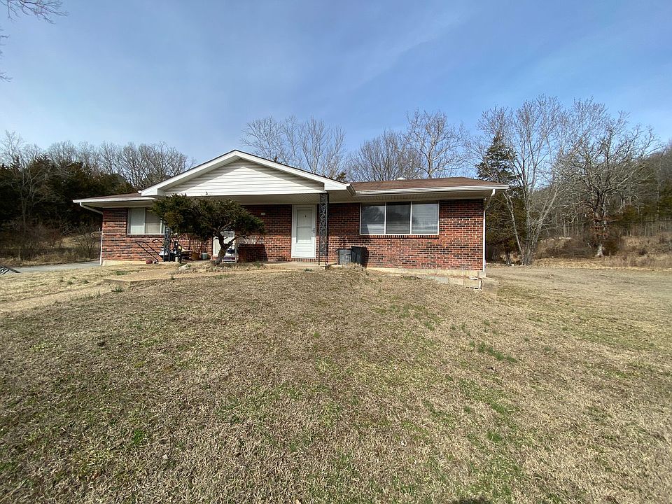 1st image of 122 Elliott Dr #B
