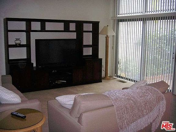 5th image of 4305 Redwood Ave Unit 4
