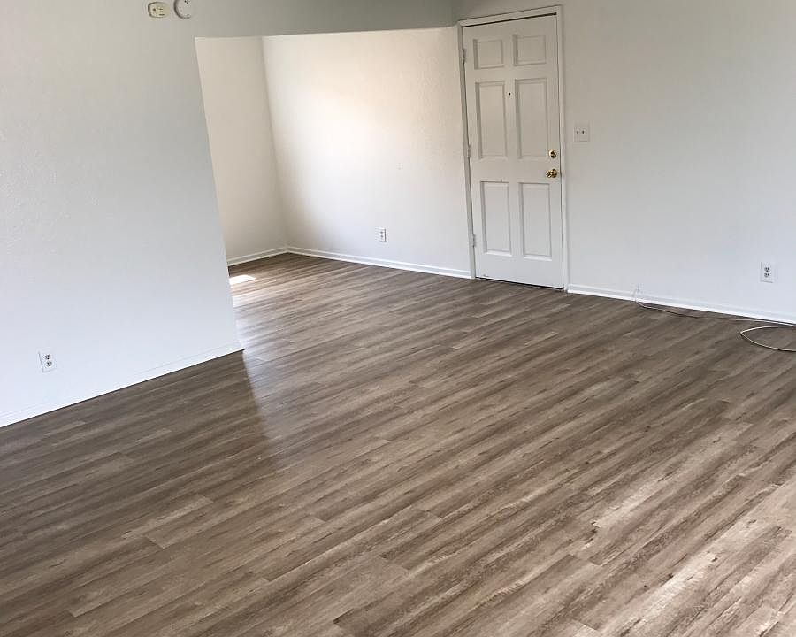 1st image of 16459 Woodruff Ave