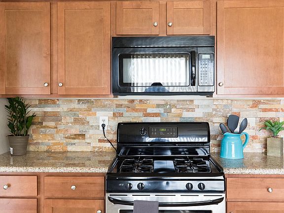 4th image of 6613 E Latham St