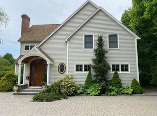 84 Magnolia Ave, Gloucester, MA 01930