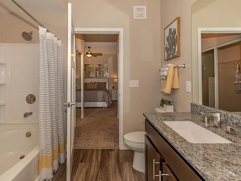 B3 1140 SQFT 2 Bed 2 Bath