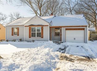 5828 Floyd St, Overland Park, KS 66202