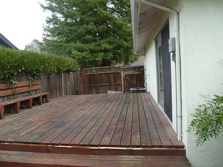 2429 Woodstock Ct — Photo 13