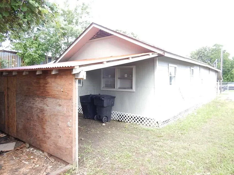 6405 Conley St — Photo 12