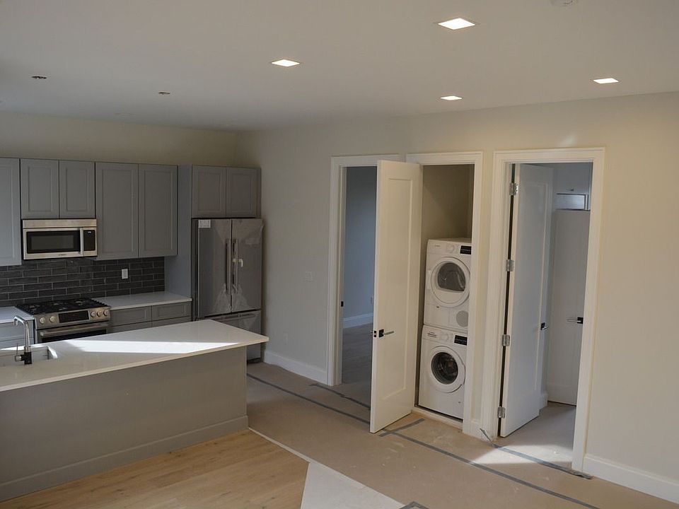 1st image of 1151 Dean St APT 2D