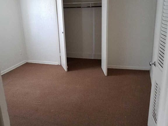 5th image of 405 N Harvey St