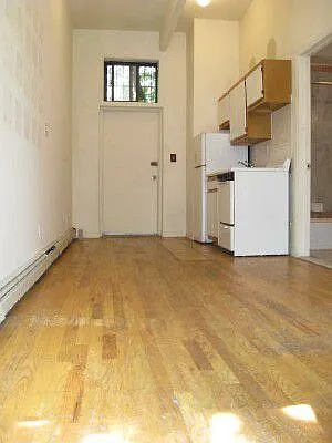 Rented by Tower Brokerage | media 13