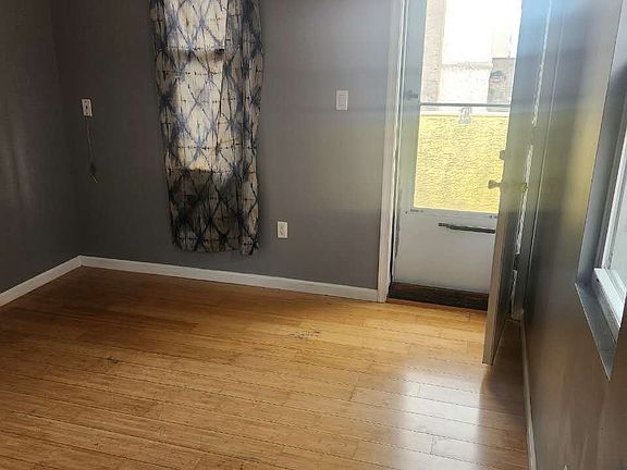 2nd image of 1606 W Susquehanna Ave Floor 3