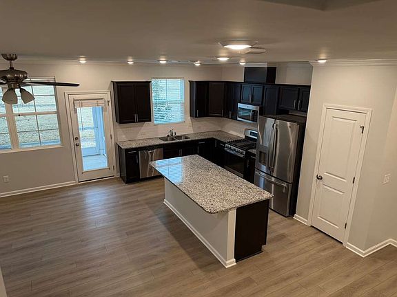 3rd image of 165 Hunston Dr