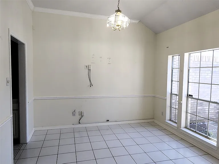 3103 Gatesbury North Dr — Photo 2