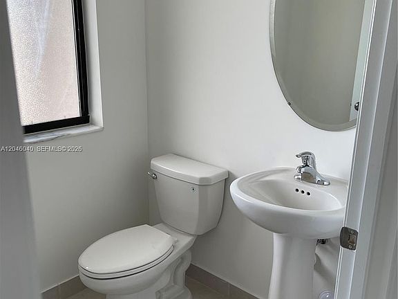 3rd image of 21447 NE 2nd Pl