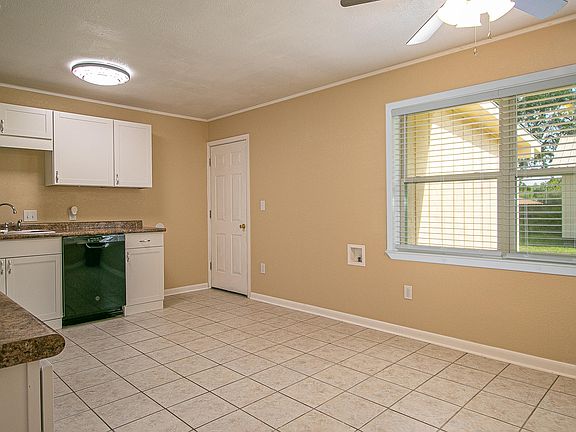 4th image of 112 Sedgewick Dr