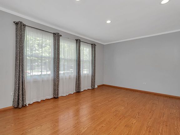 5th image of 515 Parkshore Dr