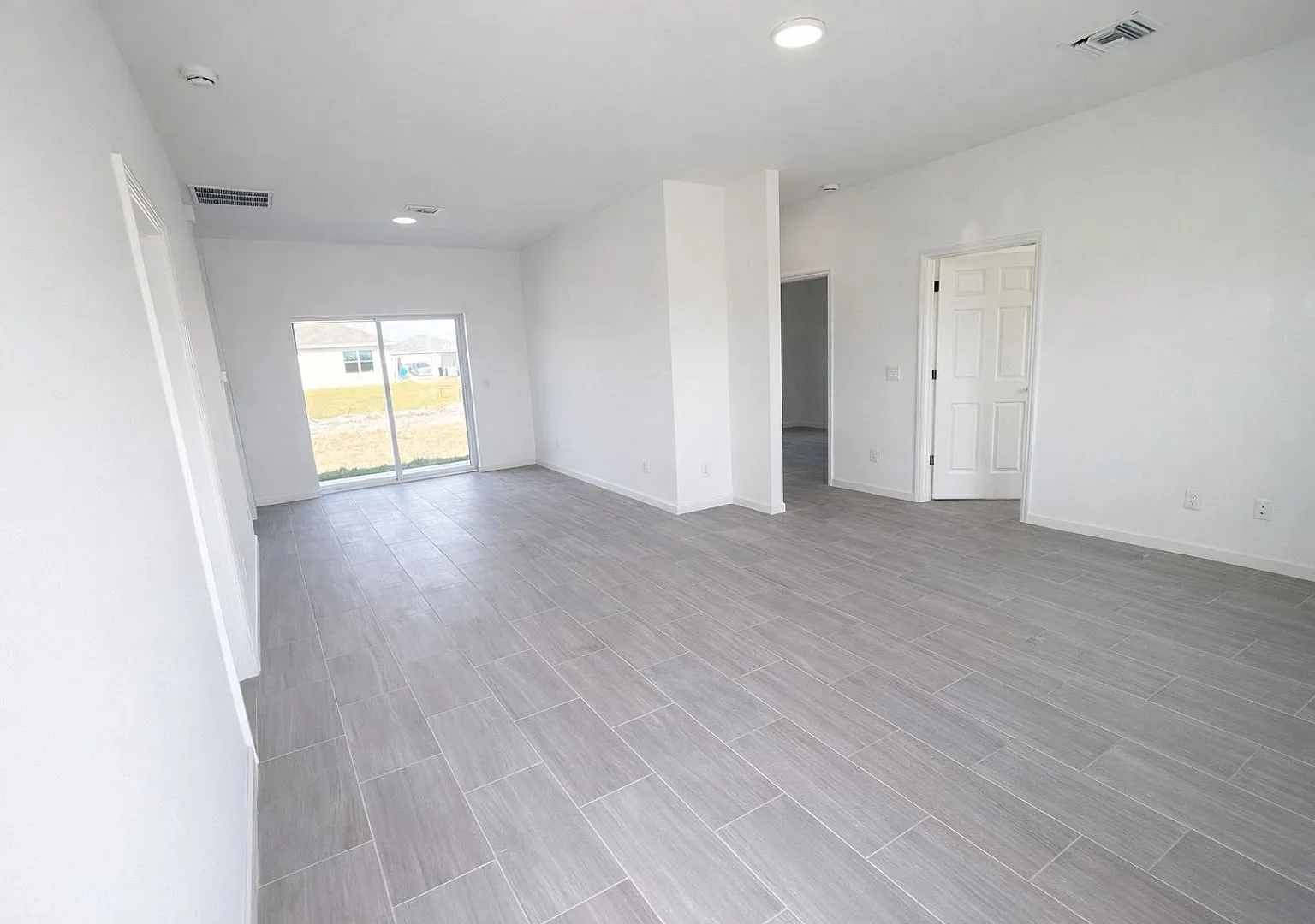 New Construction- Modern Home 3 Bed / 2 Bath With Garage! — Photo 3
