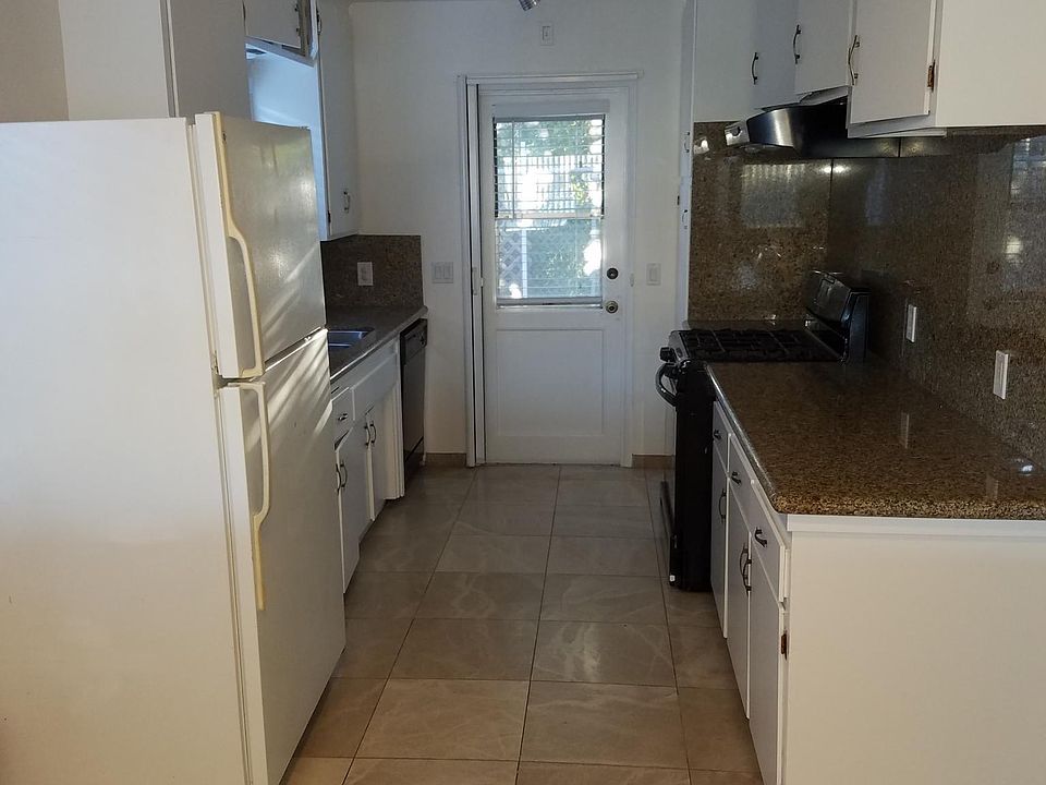 kitchen ,with space for table and chairs.