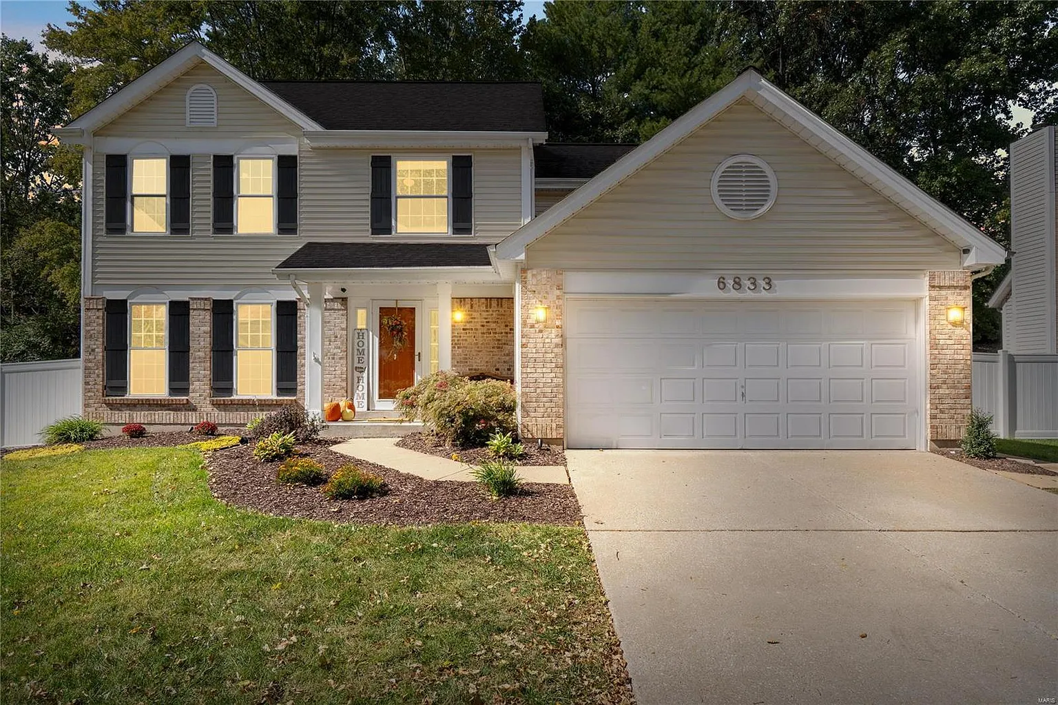6833 River Hollow Ct photo 1