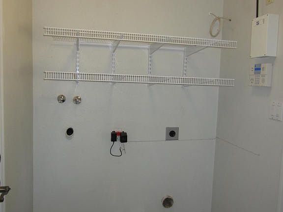 4th image of 2828 W Villa Maria Dr