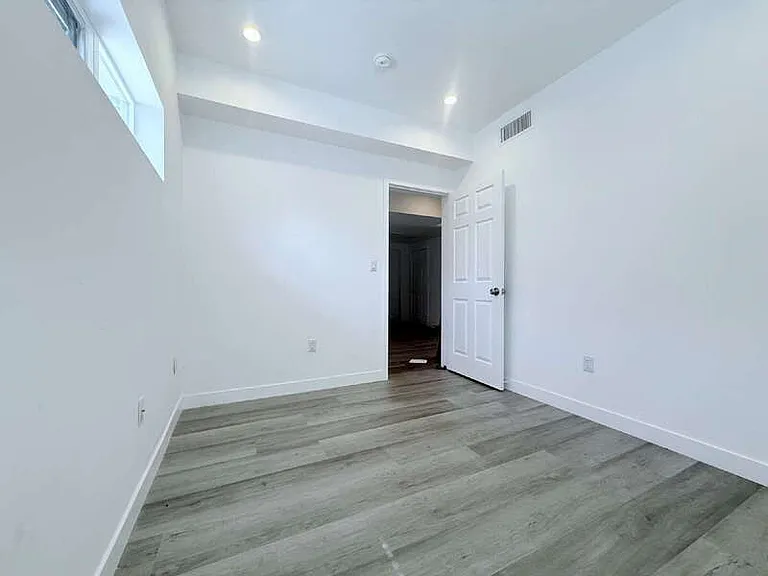 1258 Leighton Ave #B — Photo 18