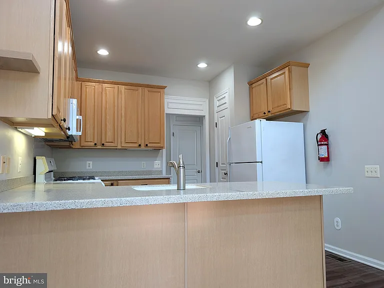33 Trewbridge Ct — Photo 9