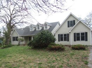 40W765 Stonecrest Dr, Elgin, IL 60124